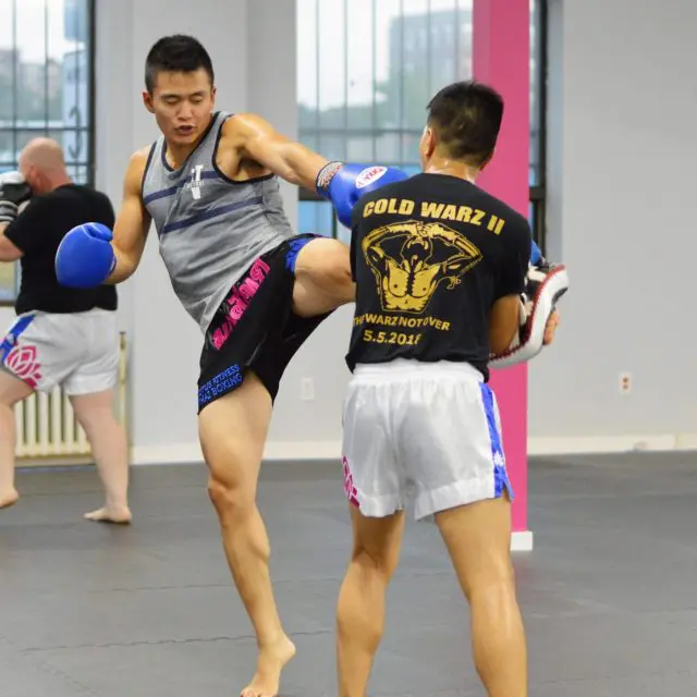 Muay Thai Swing Roundhouse Kick